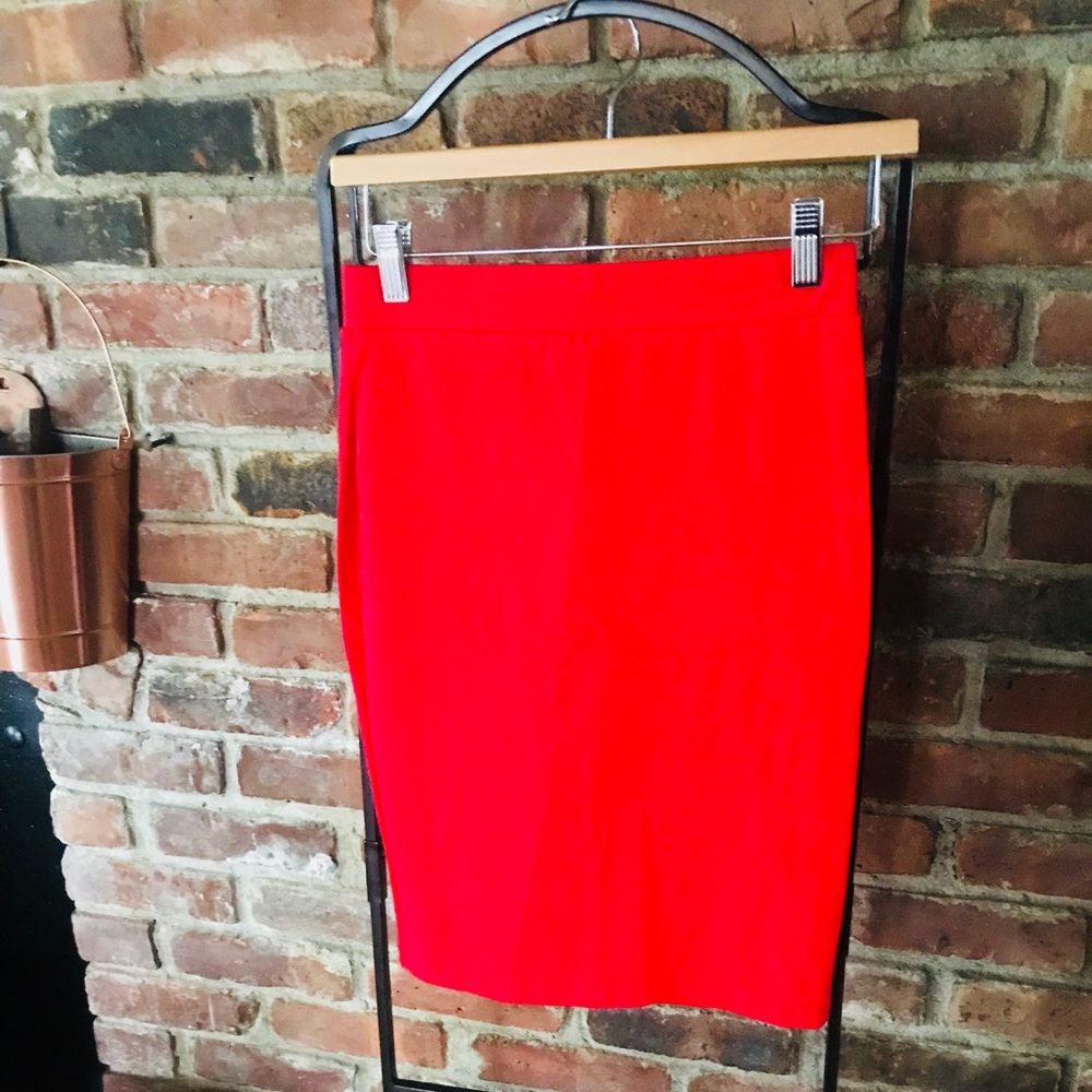 Stretch Pencil Skirt